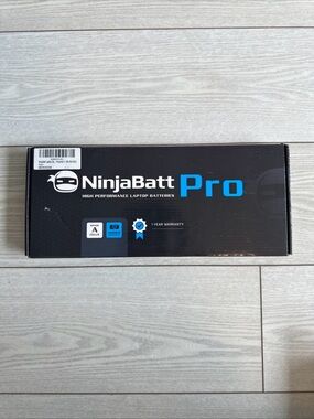NinjaBatt Laptop Battery Packaging - Black & White